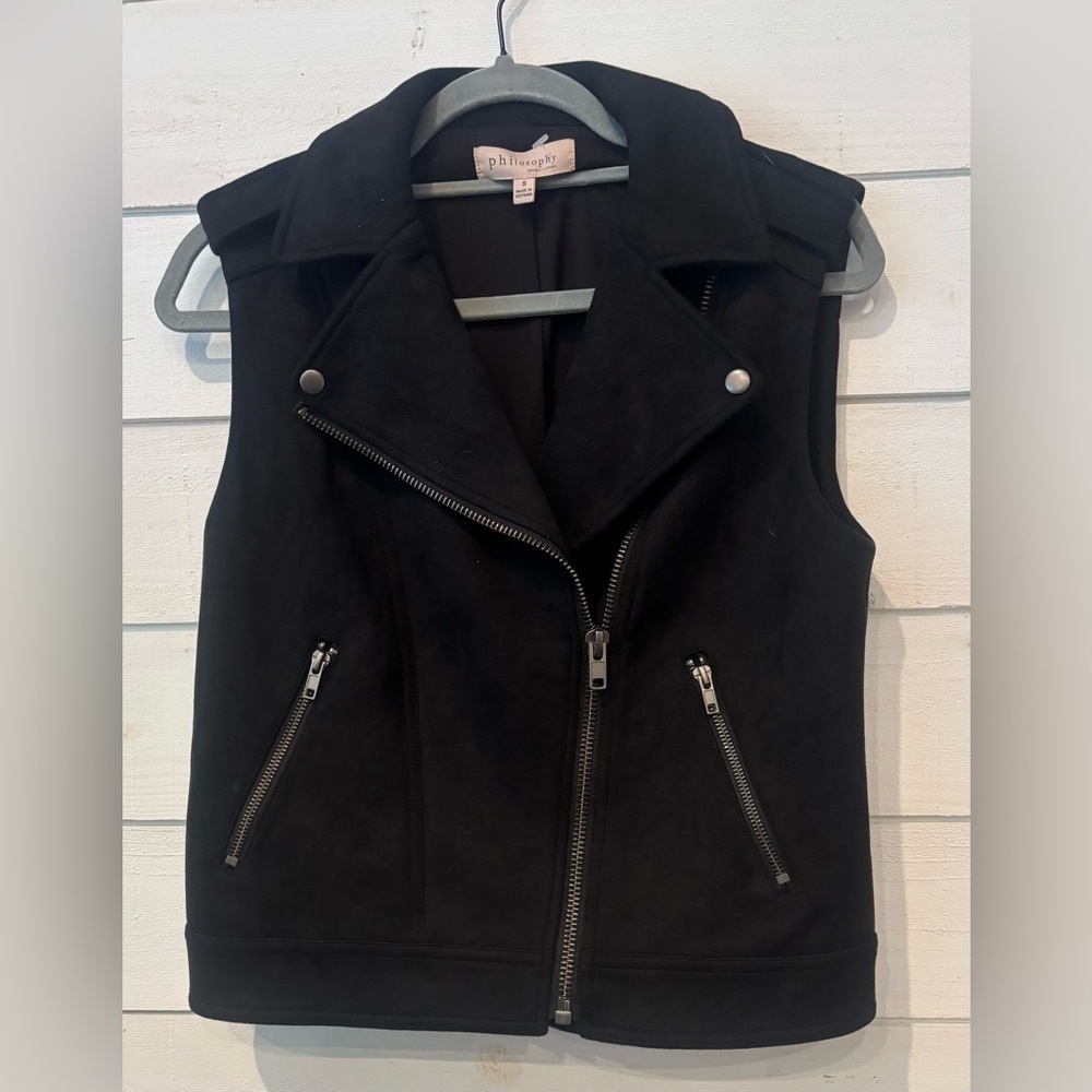 Philosophy back faux leather suede vest
Motorcycle Moto style. Worn once. Small - Picture 14 of 14